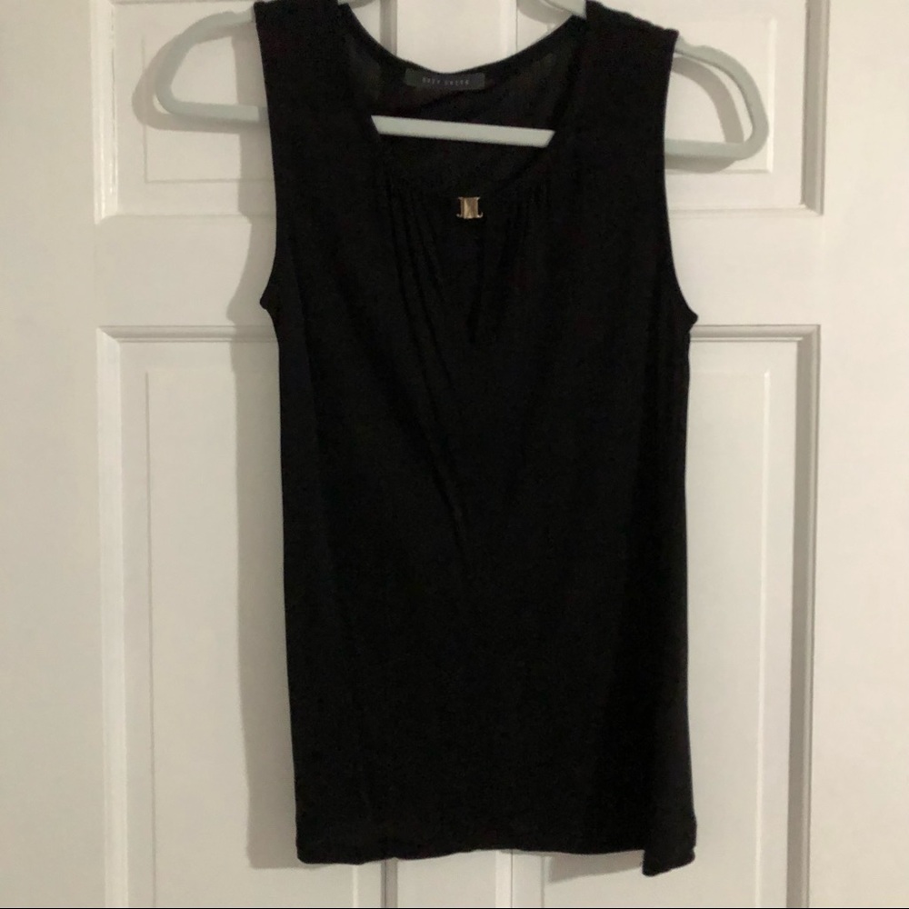 Suzy Shier Black Top